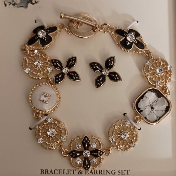 Napier Bracelet and Earring Set Gold Tone Brand New - Picture 3 of 7